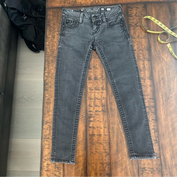 Size 25 Miss Me Jeans - Picture 7 of 7